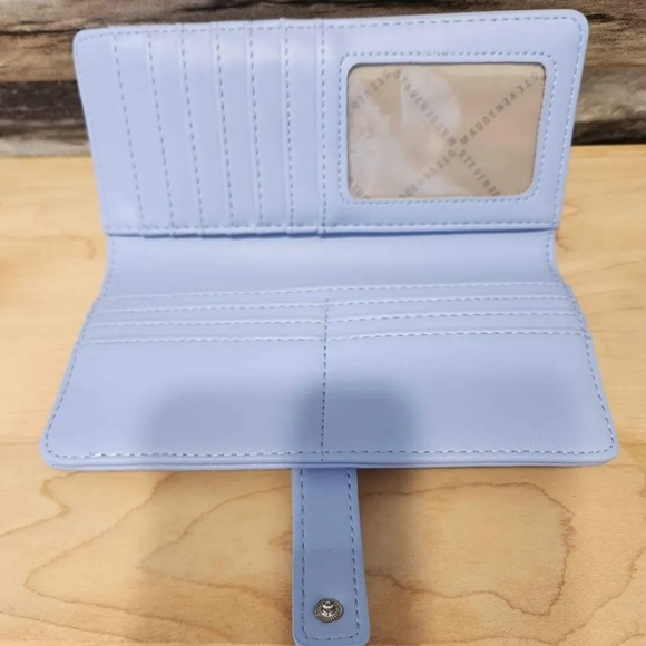 Ladies Wallet - Picture 1 of 2